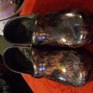 Dansko size 37 shoes